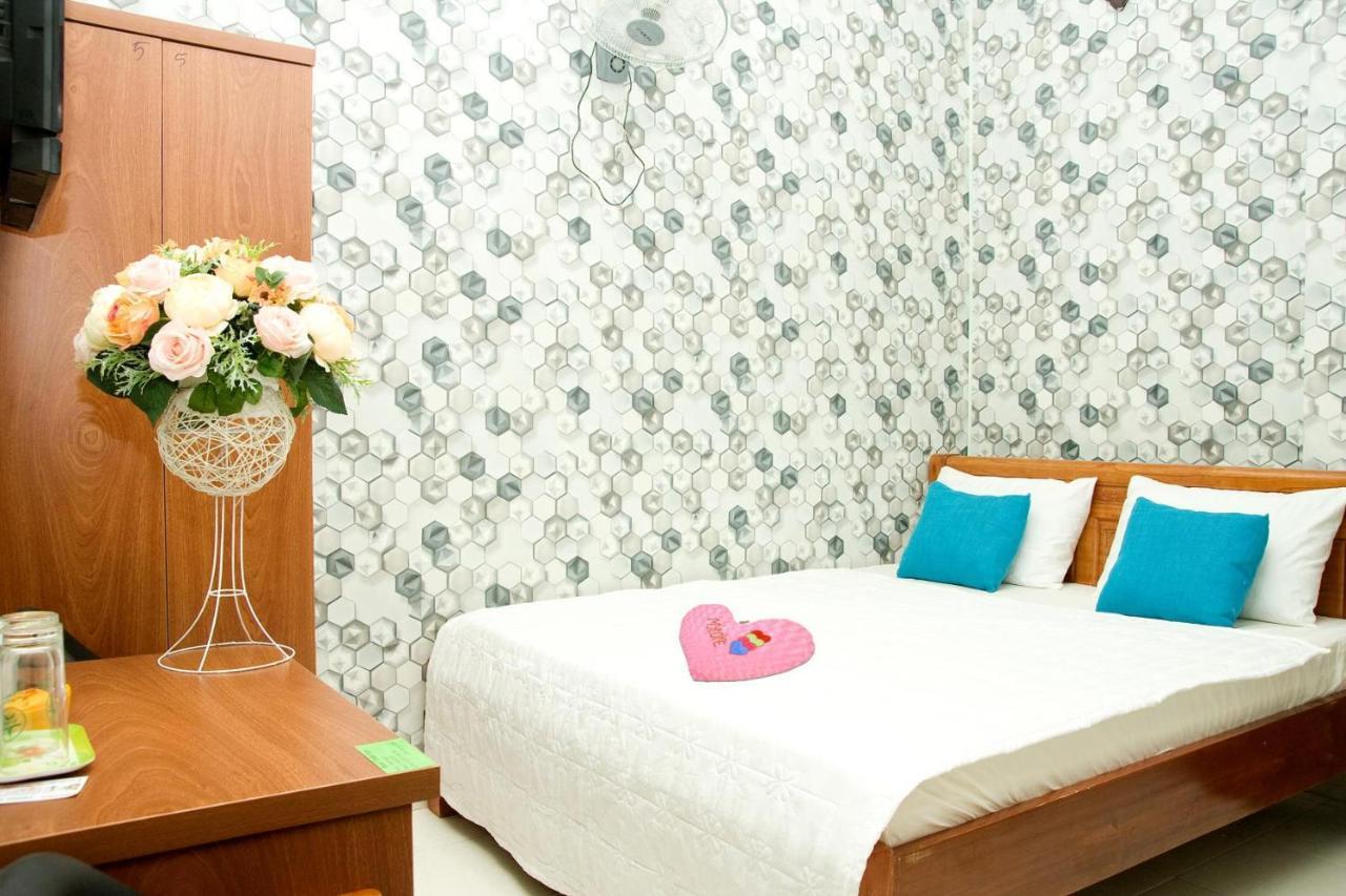 Trinh NgọC Hotel Хошимин Екстериор снимка